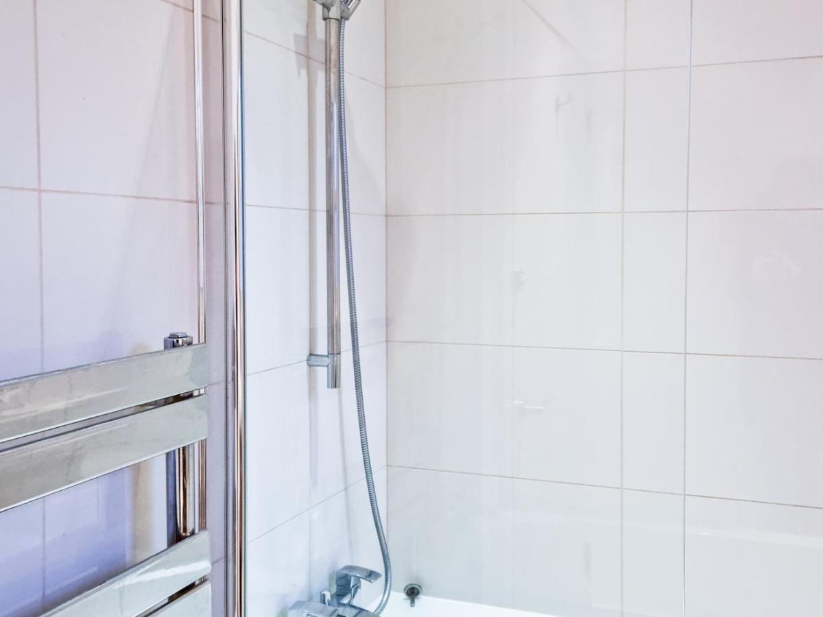 Pass The Keys Family Friendly 2 Bedroom Gem In Shepherd'S Bush Londýn Exteriér fotografie